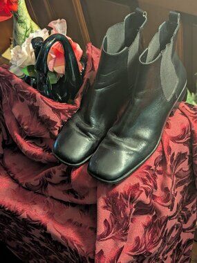 Talbots Leather Boots -Chelsea Black -High Ankle -Square toe&heel -Sz 7